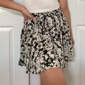 Aero black and white floral elastic waist skirt